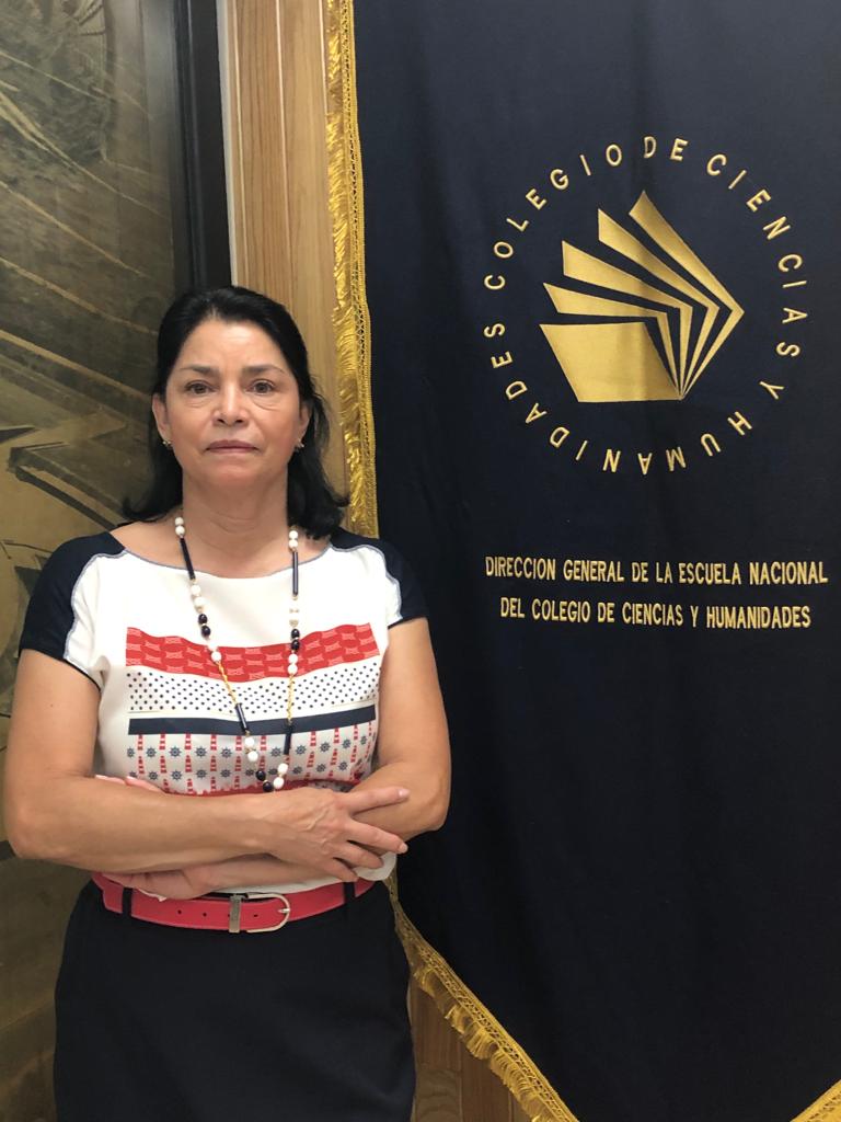 Mtra. Dulce María E. Santillán Reyes